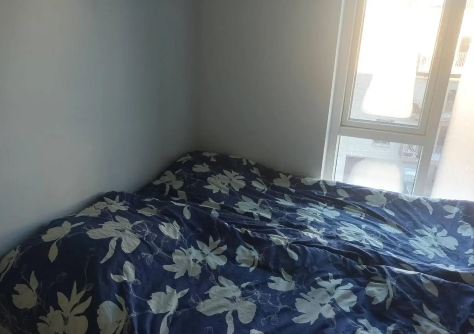 Fully Equipped Apartment, 15 Min To Downtown contacts